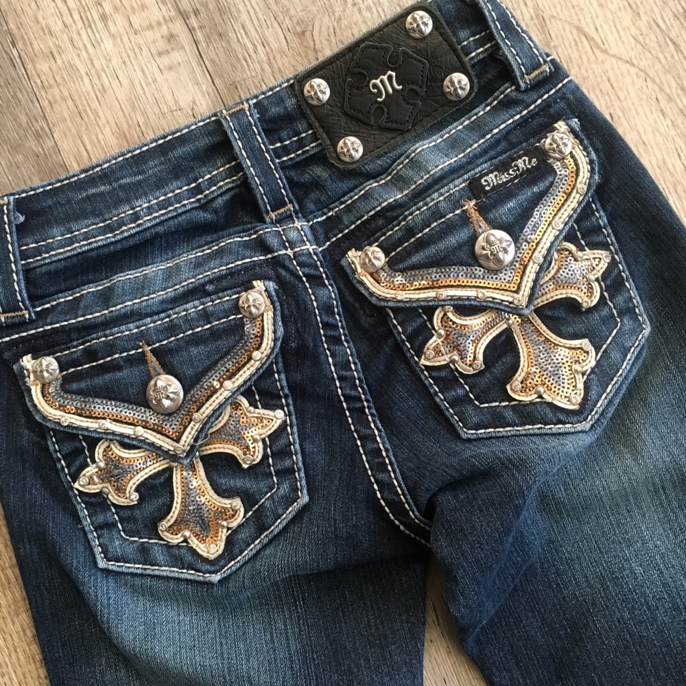Girls Miss Me Jeans size 8.  So cute!